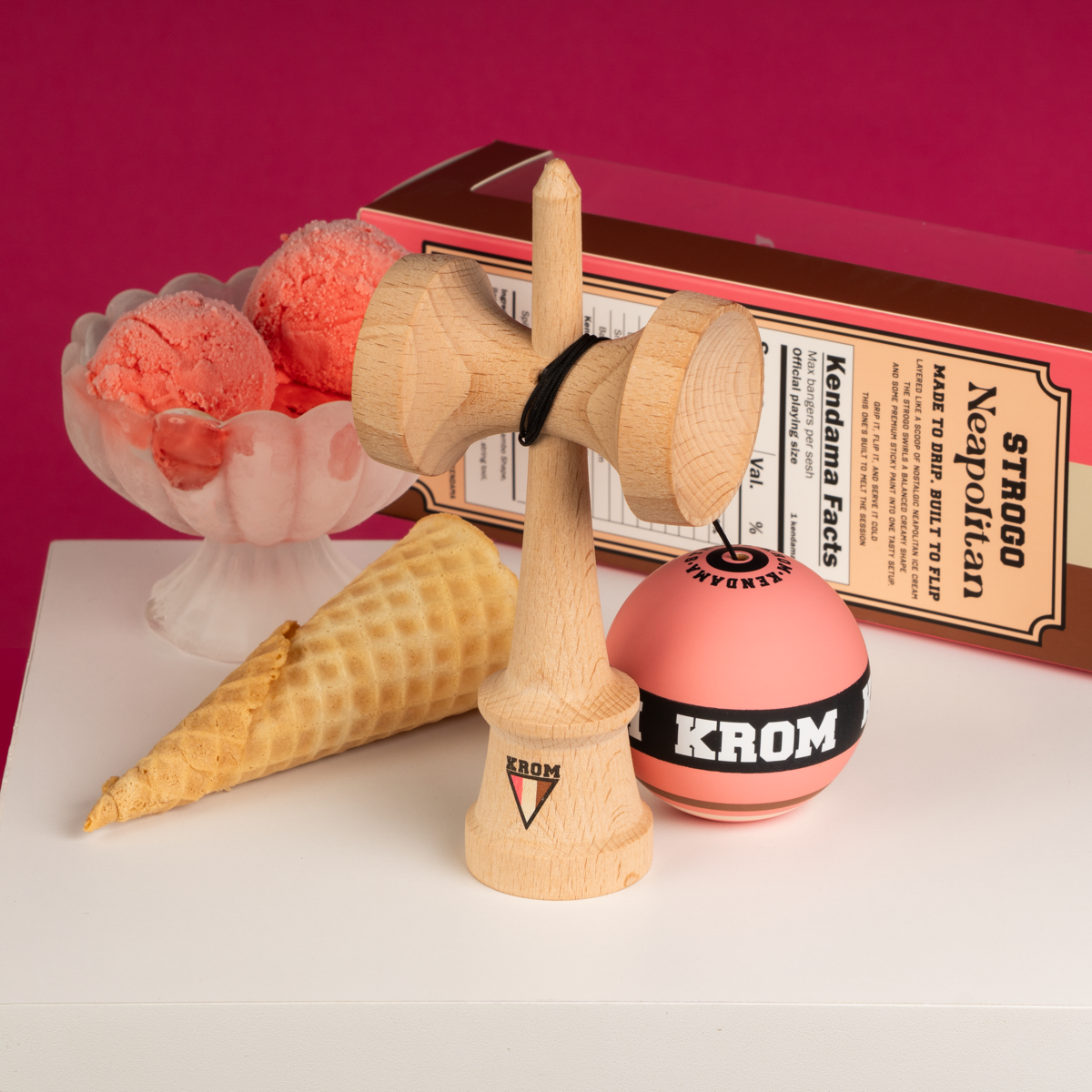 STROGO NEAPOLITAN STRAWBERRY